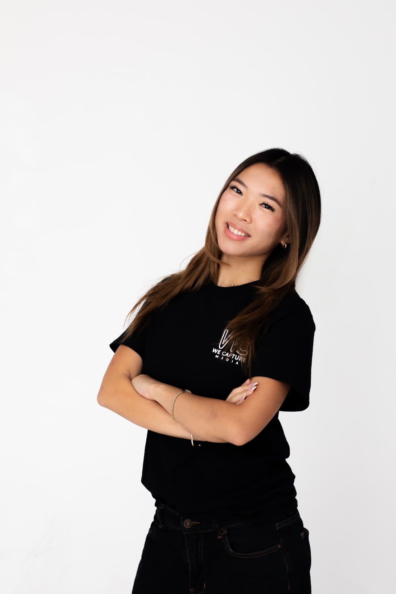 Angel, Social Media Manager